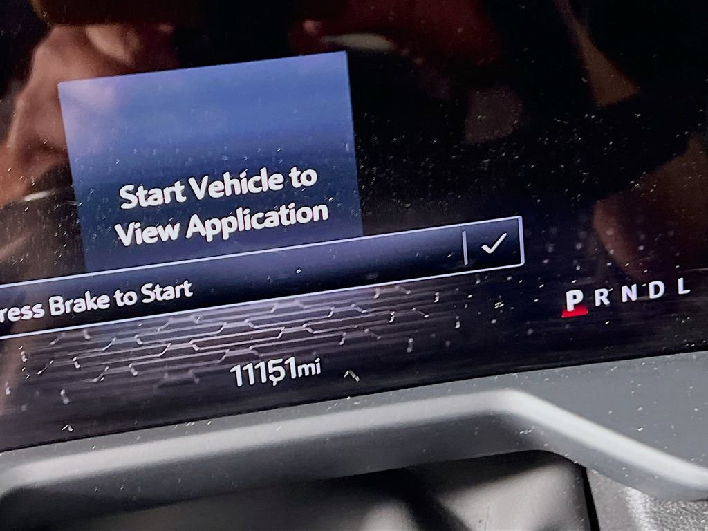 2024 GMC Acadia AT4 - Photo 11