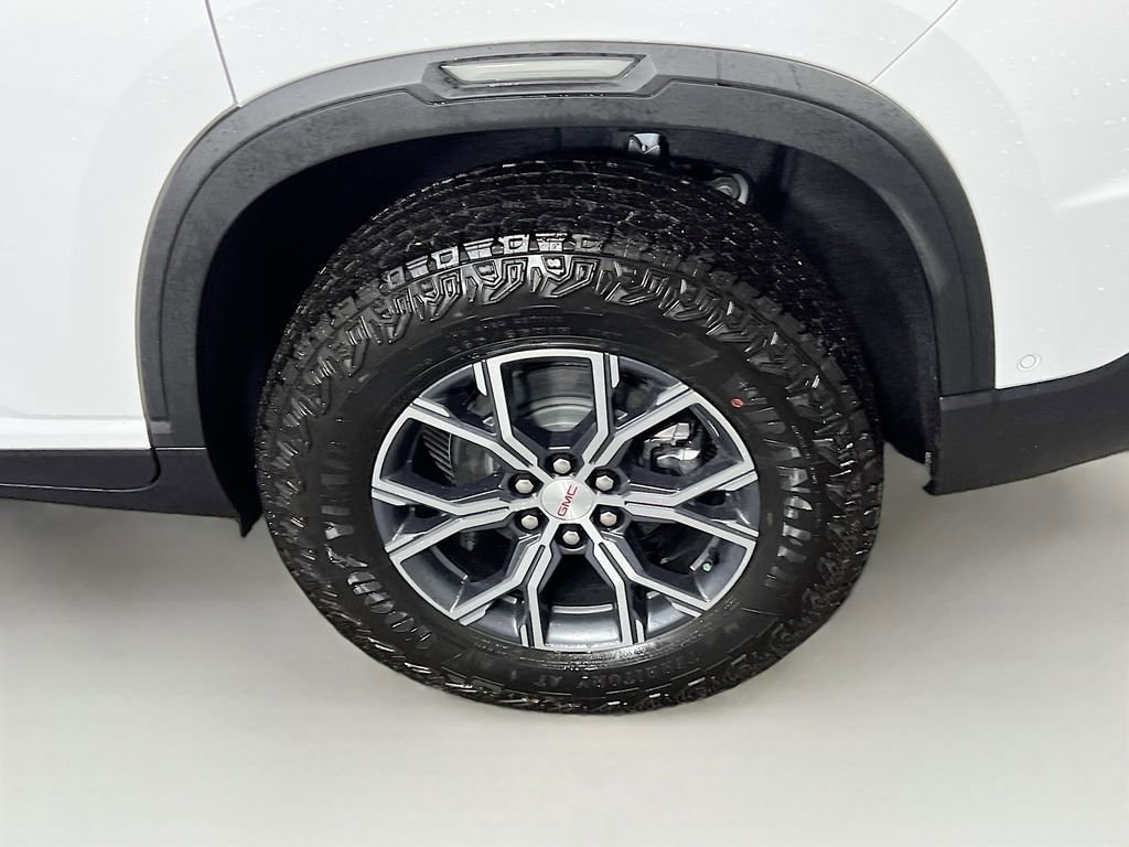 2026 GMC Acadia AT4 - Photo 27