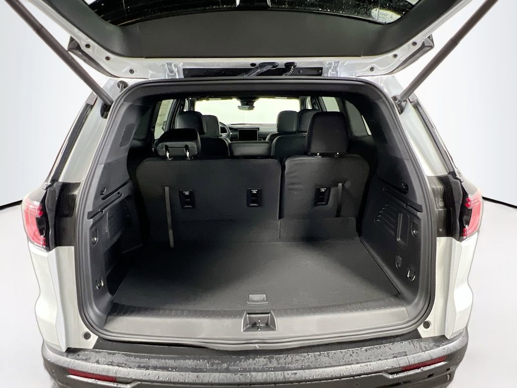 2026 GMC Acadia AT4 - Photo 26