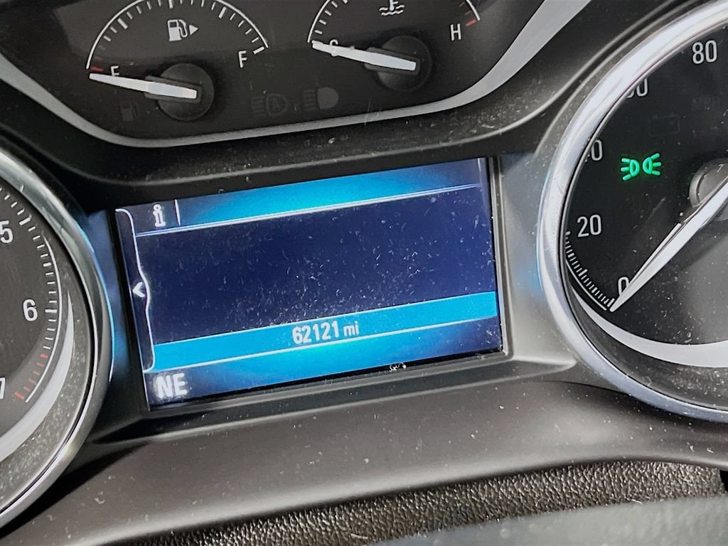 2020 Buick Envision Essence - Photo 10