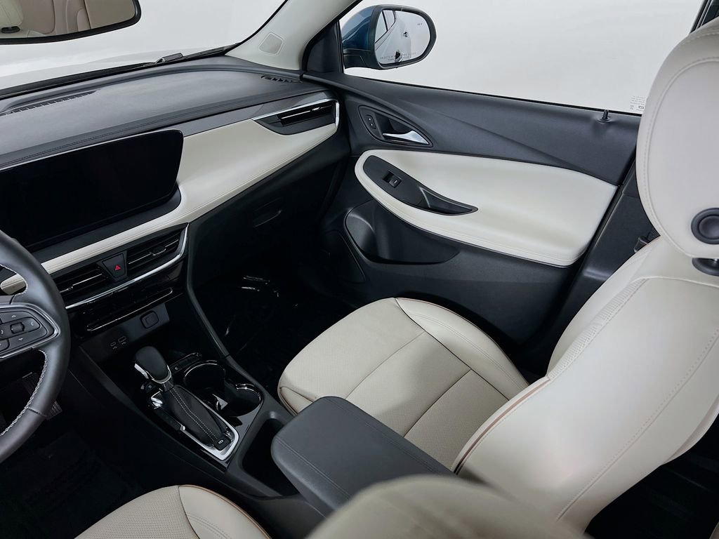 2024 Buick Encore GX Avenir - Photo 22