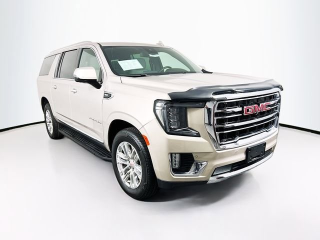 2023 GMC Yukon XL SLT's photo