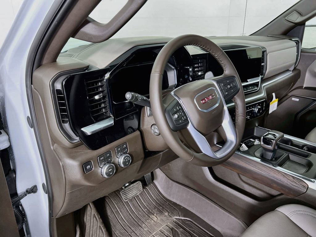 2026 GMC Sierra 1500 SLT - Photo 8