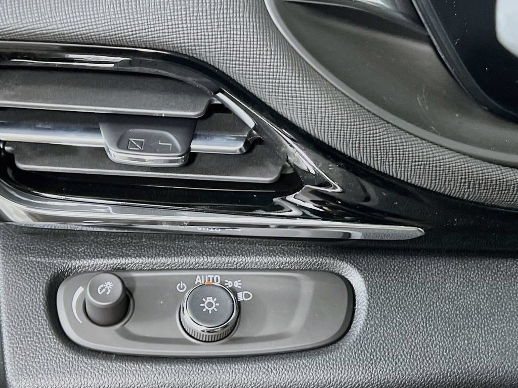 2026 Buick Envista Sport Touring - Photo 9