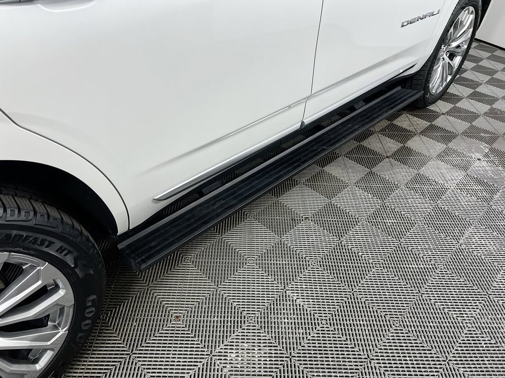 2024 GMC Yukon Denali - Photo 35