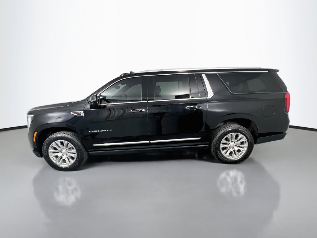 2025 GMC Yukon XL Denali - Photo 4