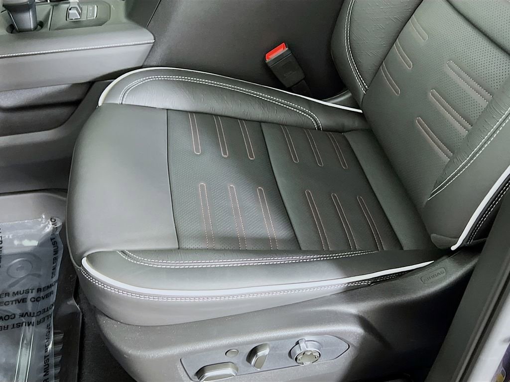 2026 GMC Sierra 1500 AT4X - Photo 19