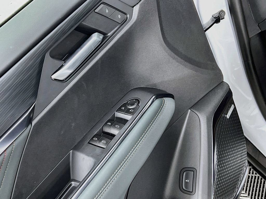 2026 GMC Acadia AT4 - Photo 17