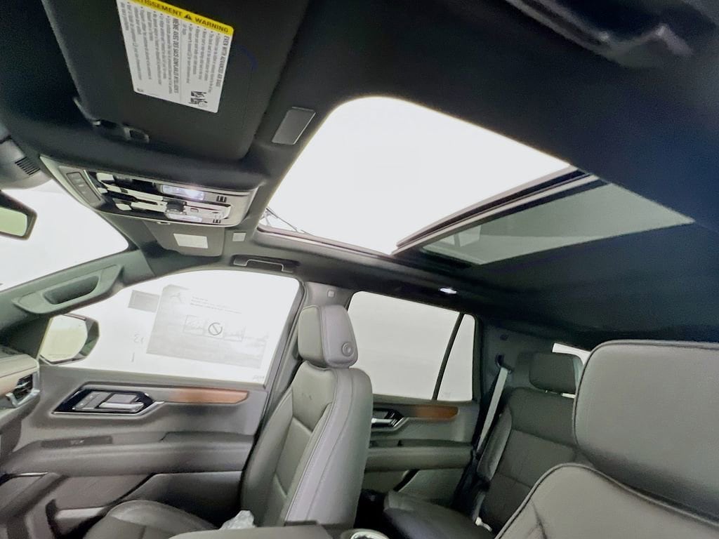 2026 GMC Yukon Denali - Photo 21
