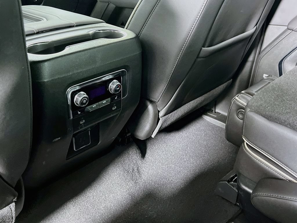 2023 GMC Yukon XL SLT - Photo 25