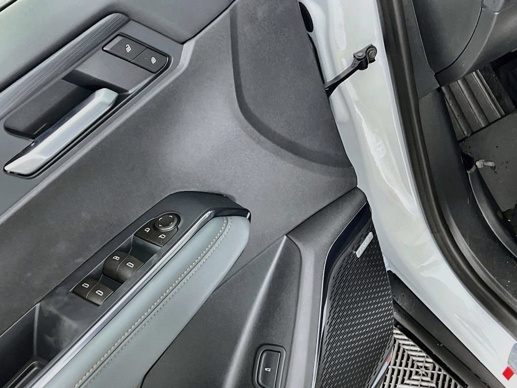 2026 GMC Acadia AT4 - Photo 15