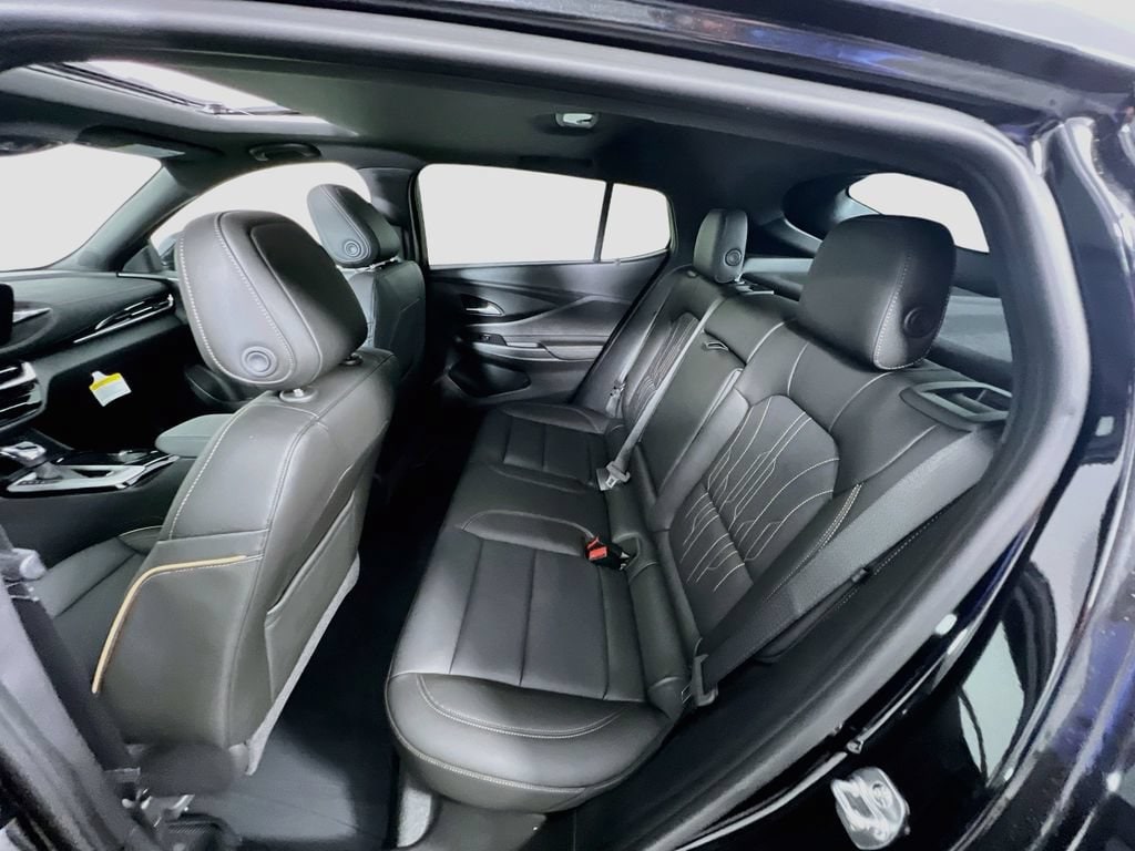 2025 Buick Envista Avenir - Photo 18