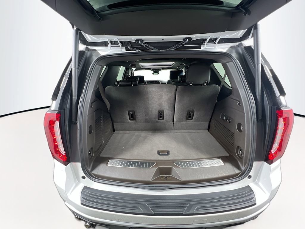 2024 GMC Yukon Denali - Photo 6
