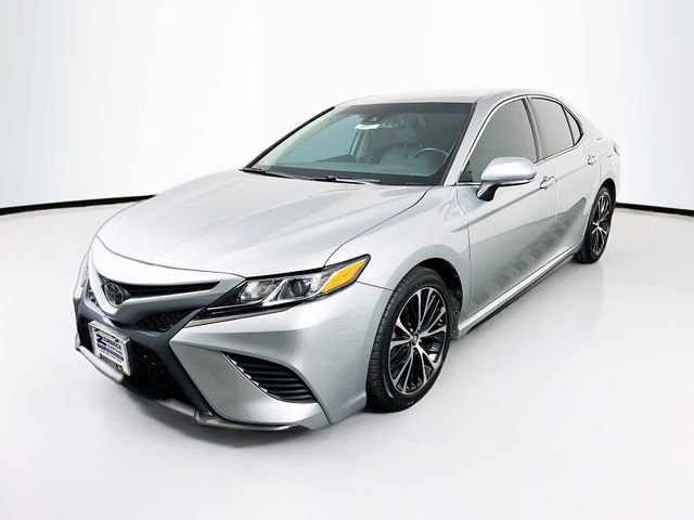 2018 Toyota Camry L photo 3