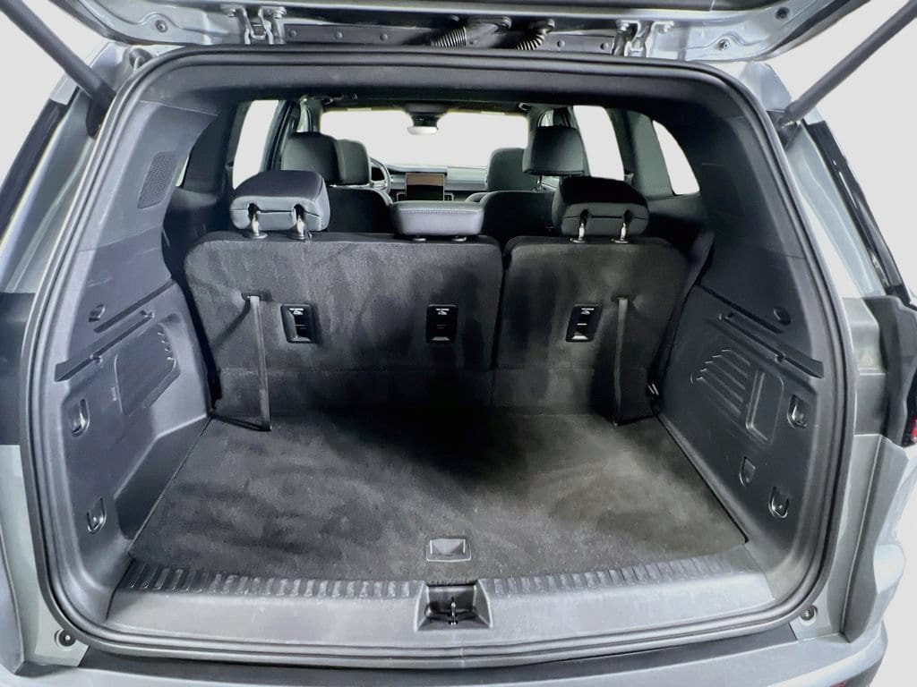 2025 GMC Acadia AT4 - Photo 28