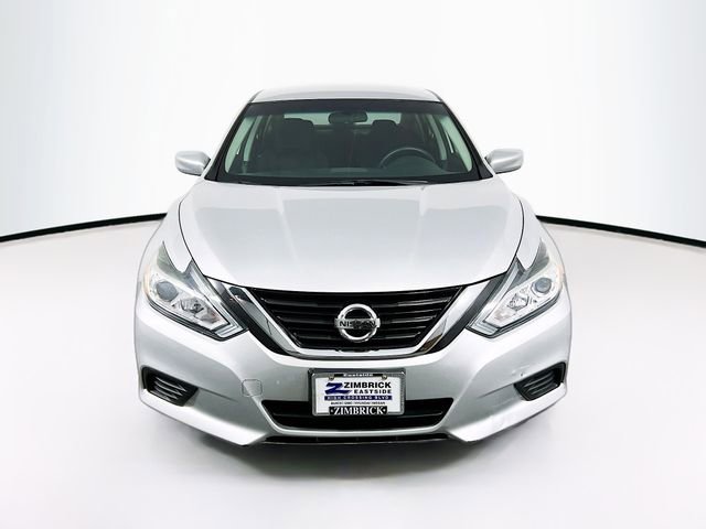 2017 Nissan Altima 2.5 S photo 2