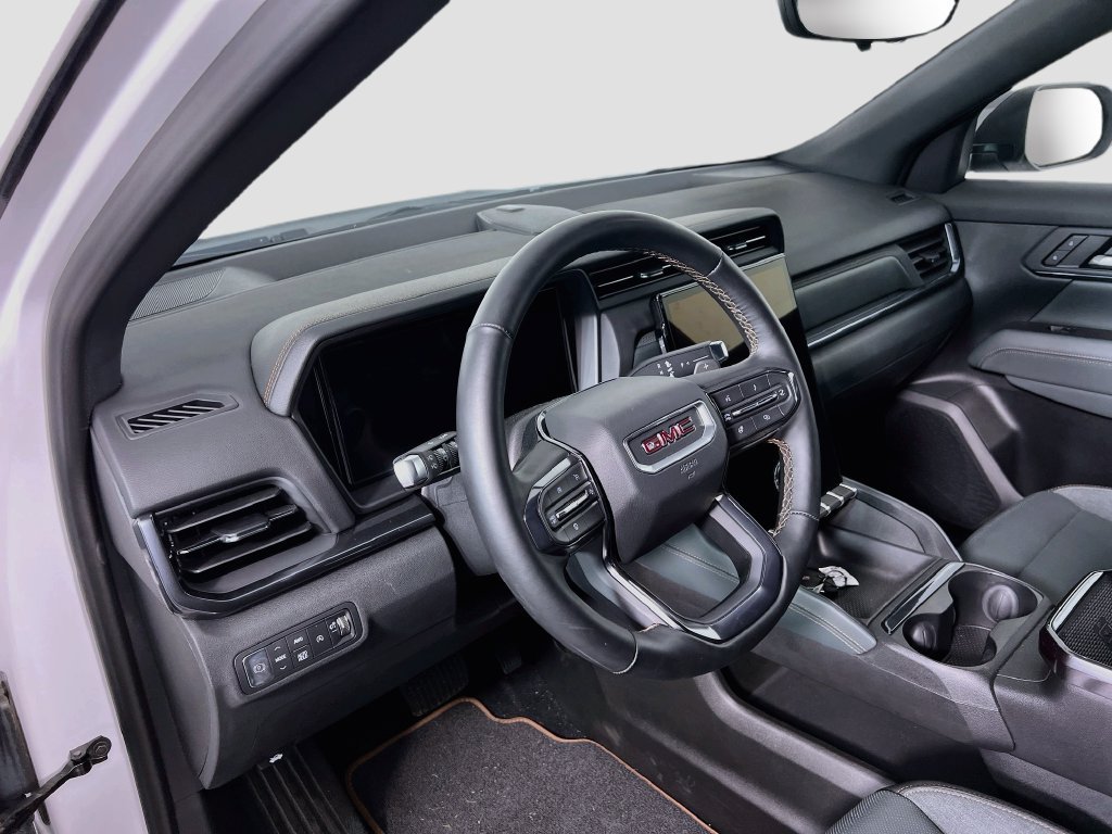 2026 GMC Terrain AT4 - Photo 8