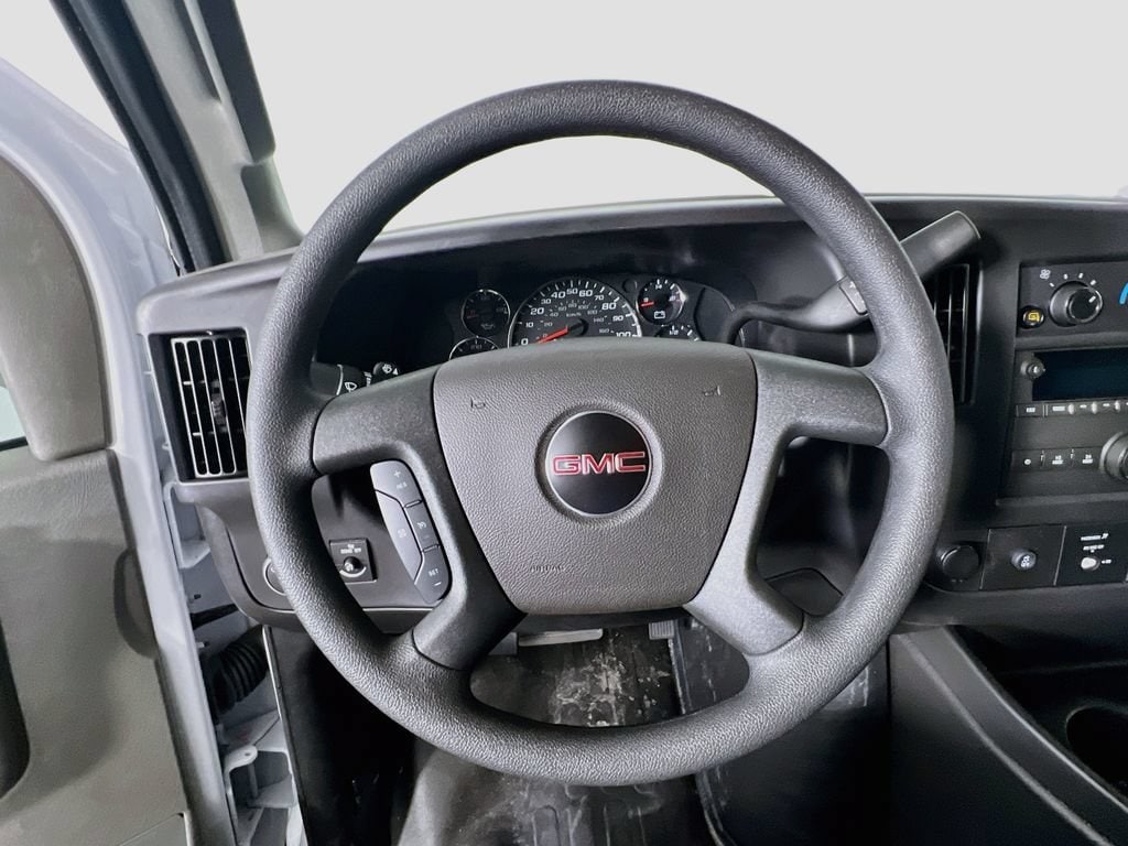 2025 GMC Savana Cargo Work Van - Photo 8