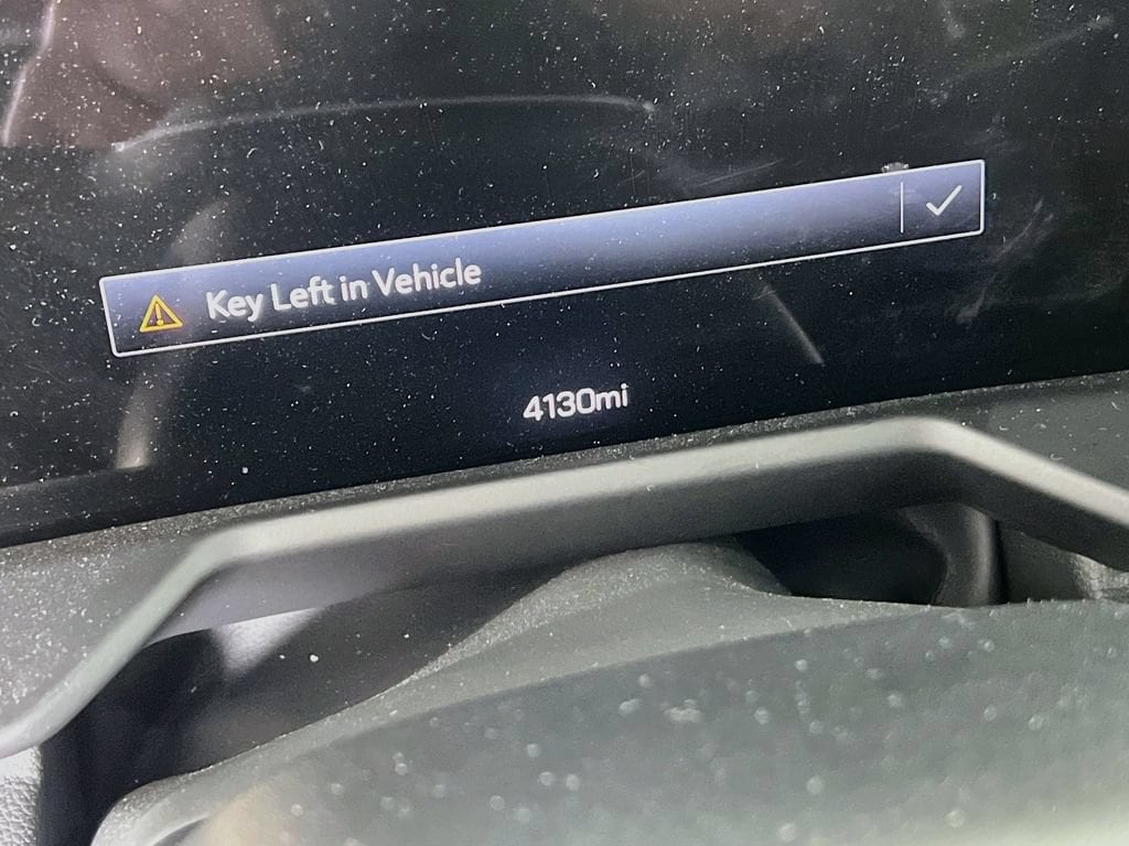 2026 GMC Acadia Elevation - Photo 25