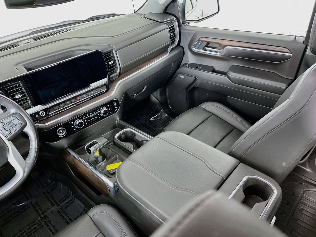 2023 GMC Sierra 1500 SLT - Photo 23
