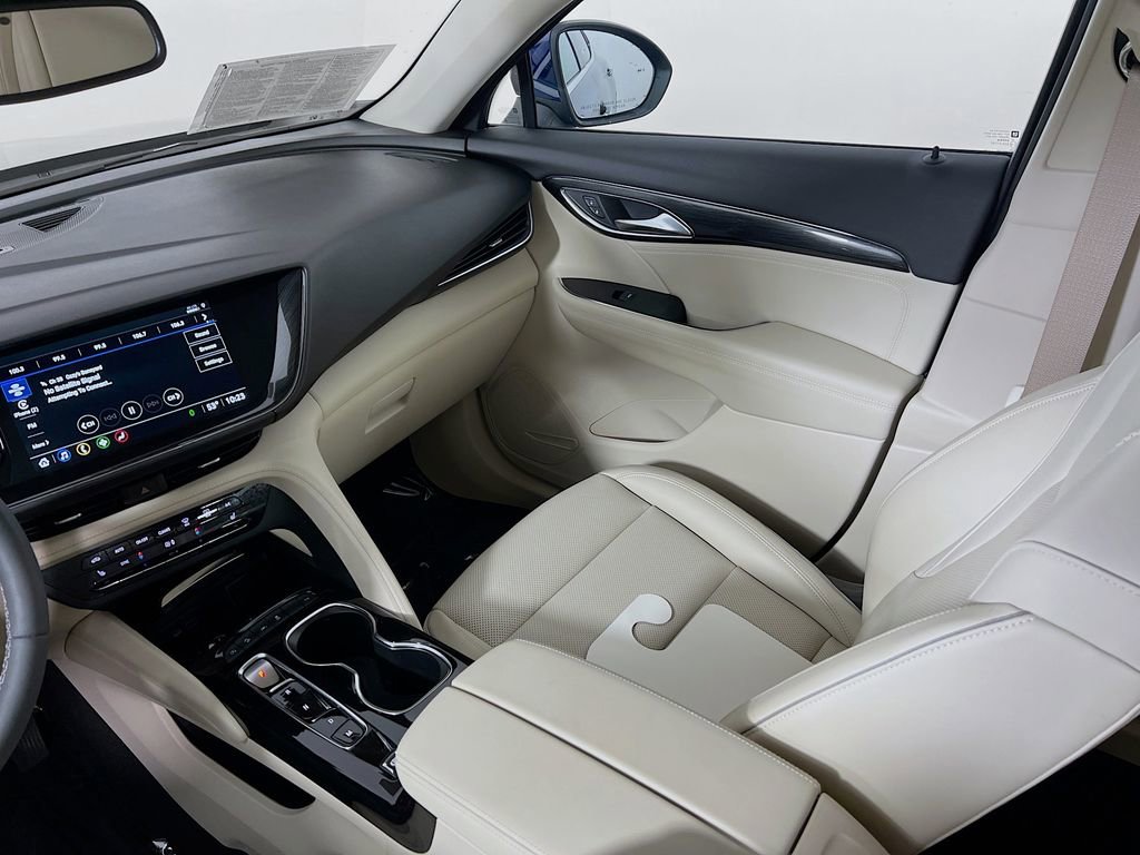 2023 Buick Envision Essence - Photo 22