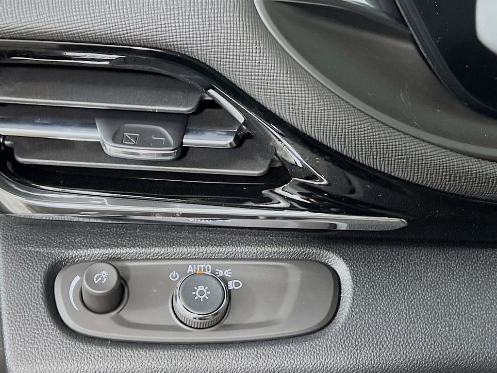 2026 Buick Envista Sport Touring - Photo 9
