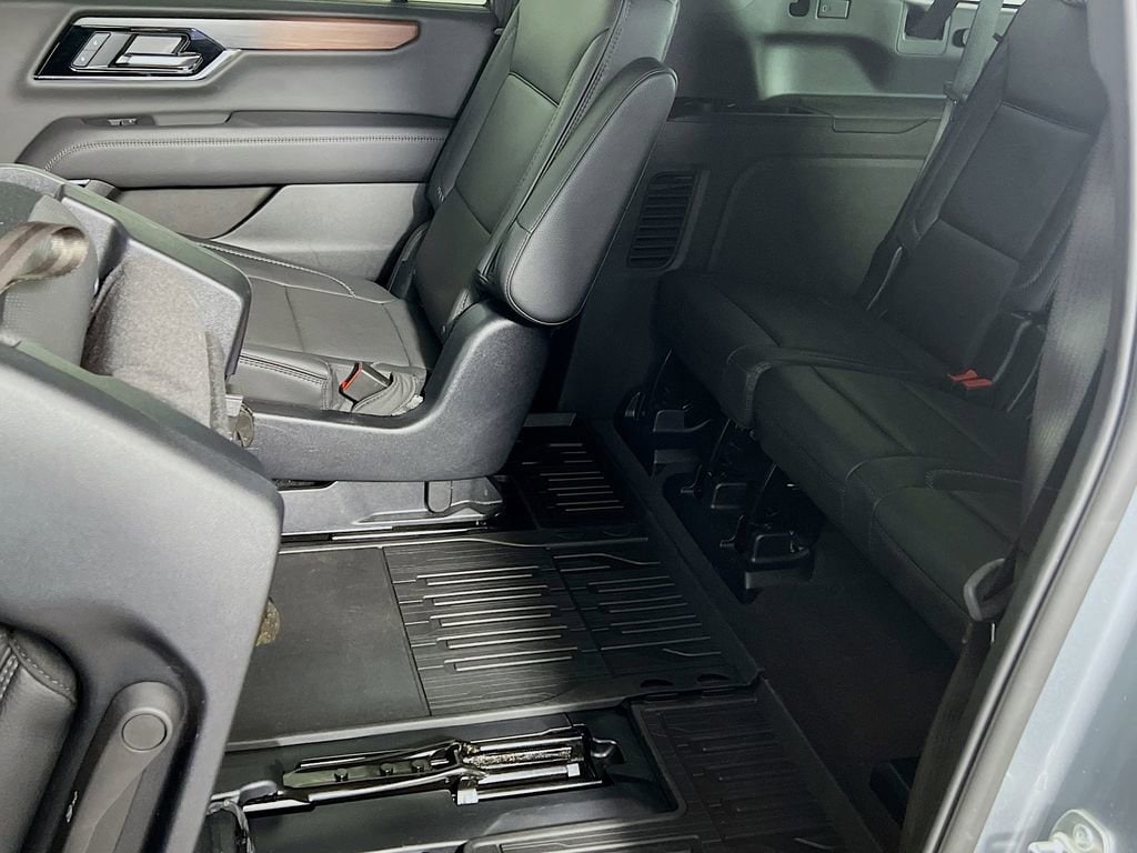 2025 GMC Yukon XL Denali - Photo 26