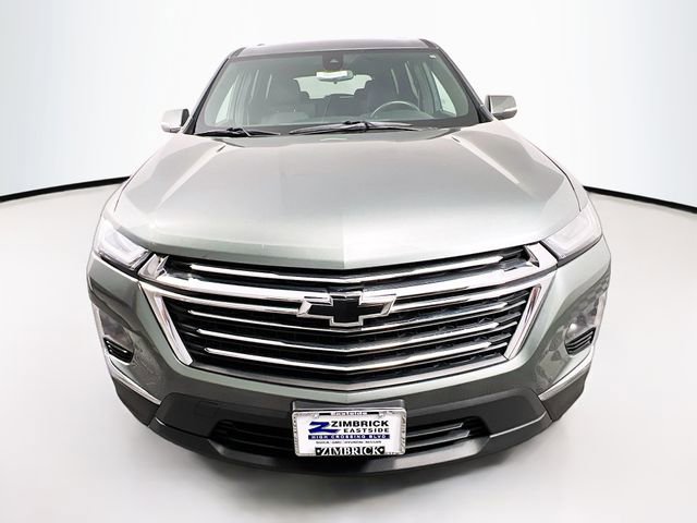 2022 Chevrolet Traverse Cloth 1LT photo 2