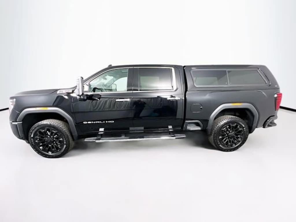 Used 2024 GMC Sierra 2500 HD Denali Truck