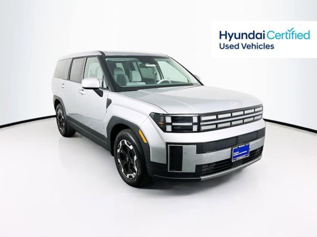 Used 2025 Hyundai Santa Fe SE SUV