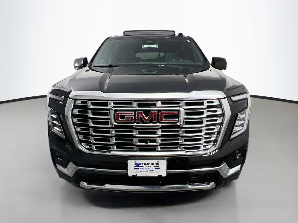 2025 GMC Yukon XL Denali - Photo 2