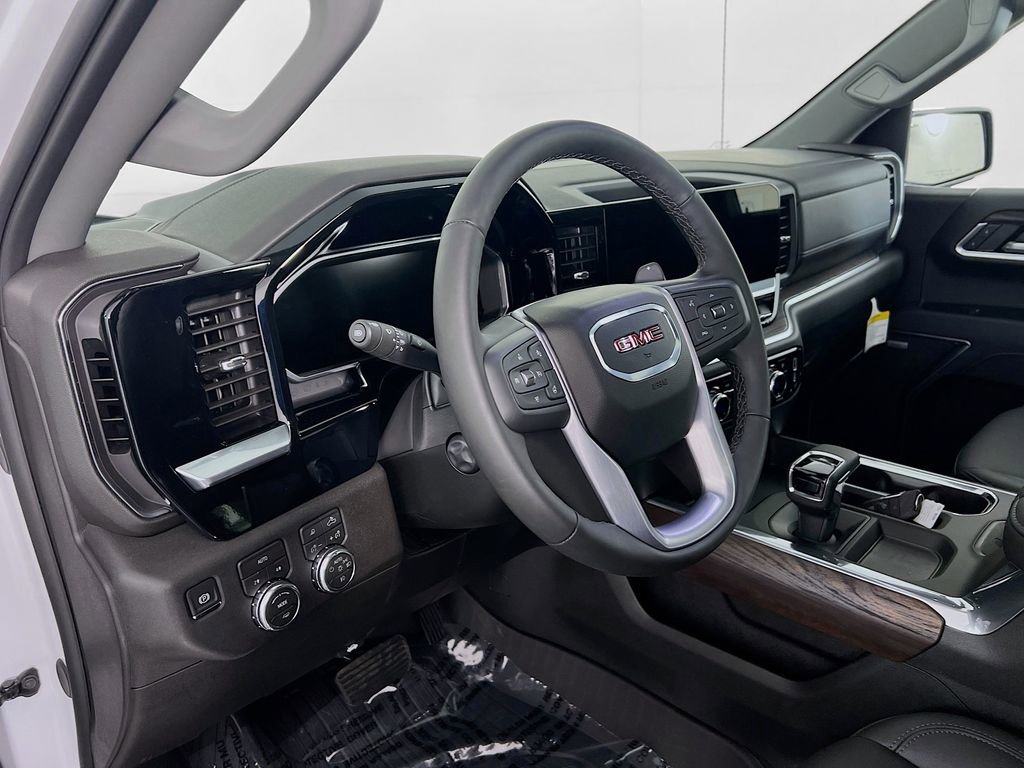2026 GMC Sierra 1500 SLT - Photo 8