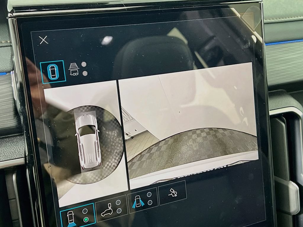 2026 GMC Acadia AT4 - Photo 11
