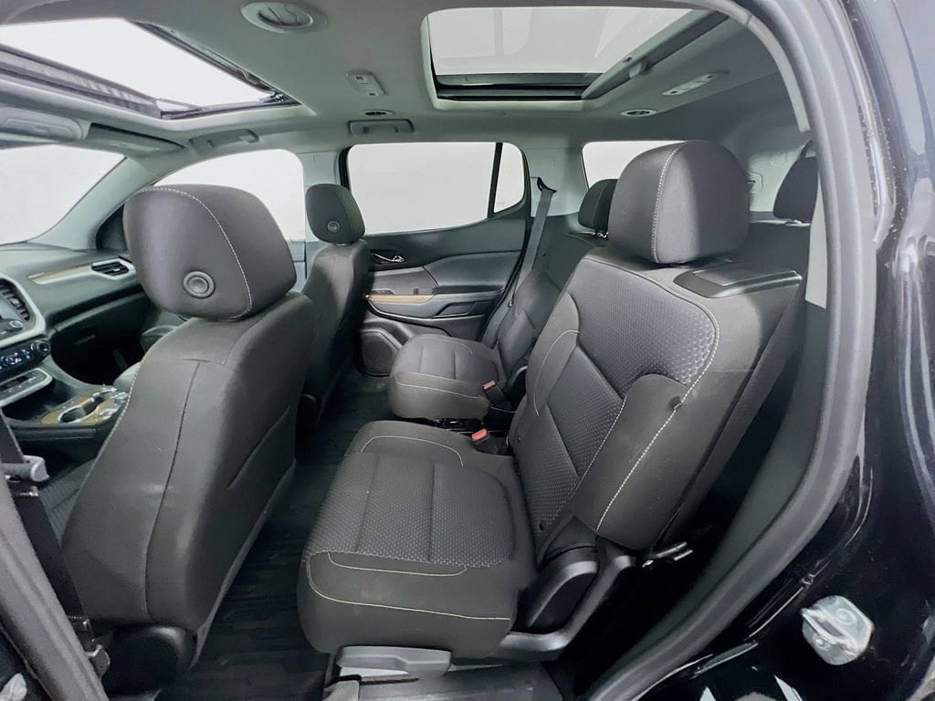 2023 GMC Acadia SLE - Photo 24