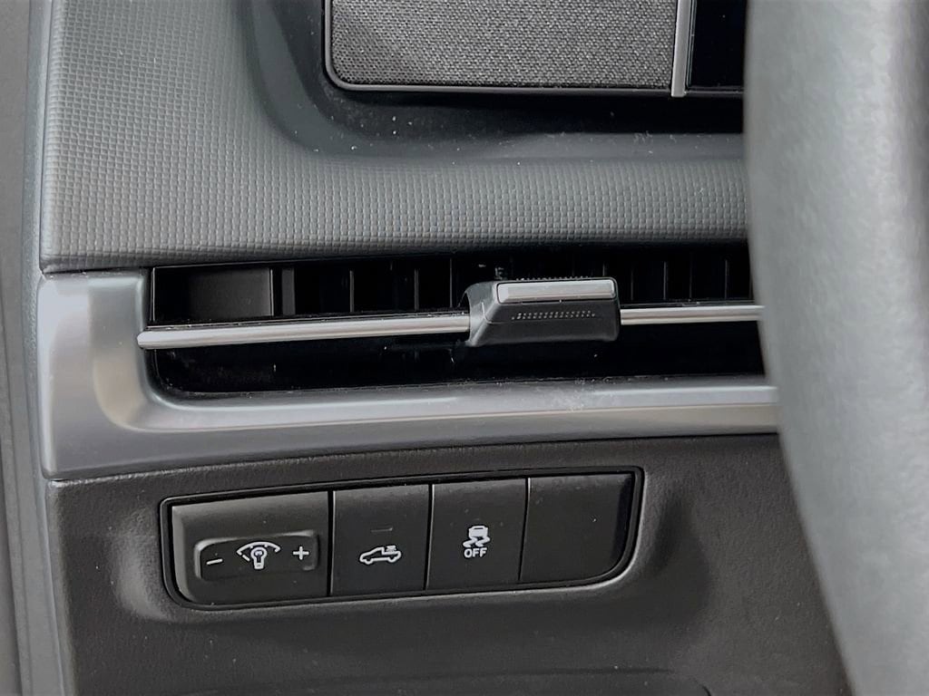 2025 Hyundai Santa Cruz SEL - Photo 11