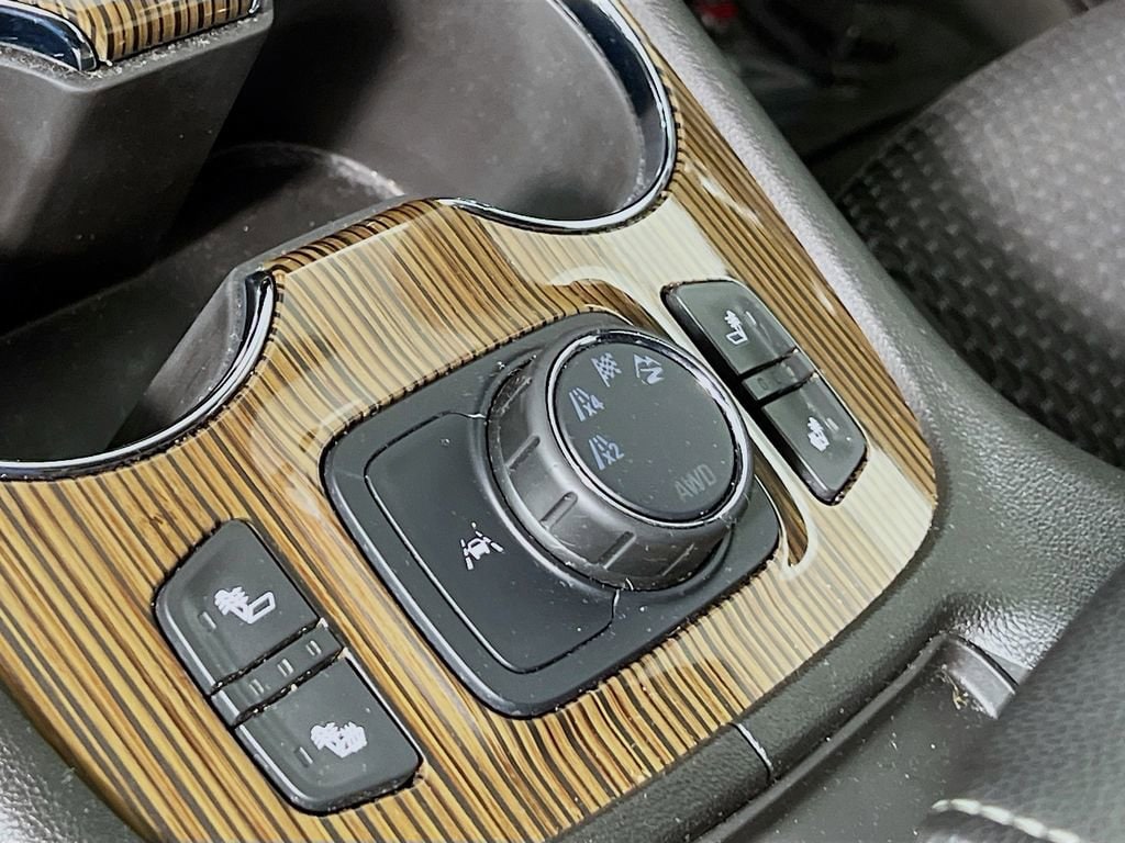 2023 GMC Acadia SLE - Photo 18
