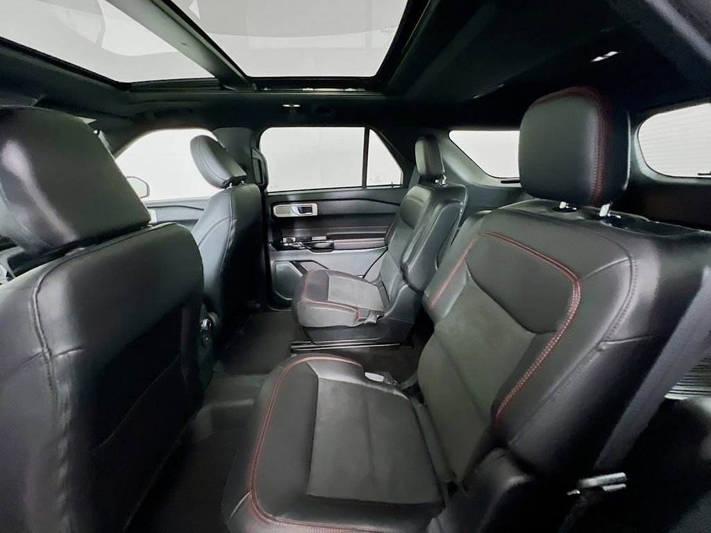 2023 Ford Explorer ST-LINE - Photo 24
