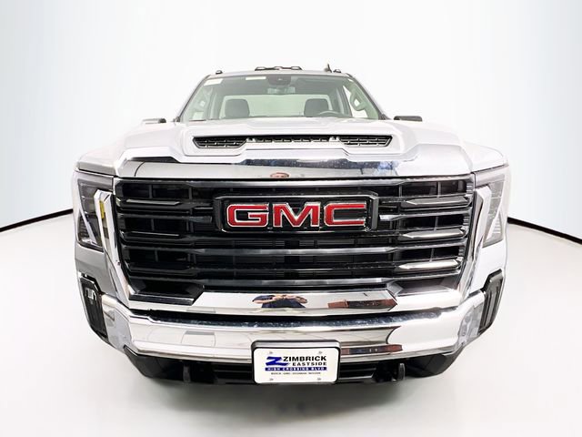 2025 Gmc Sierra 3500 HD Pro photo 2