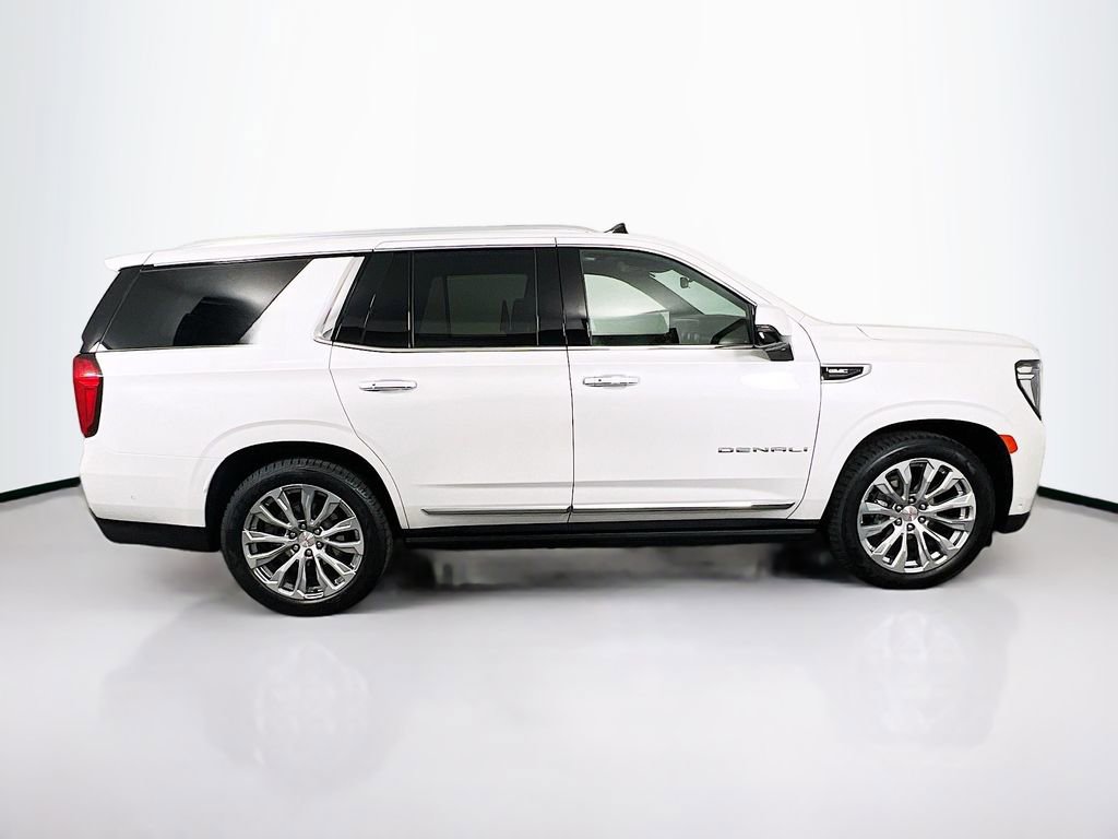 2024 GMC Yukon Denali - Photo 29