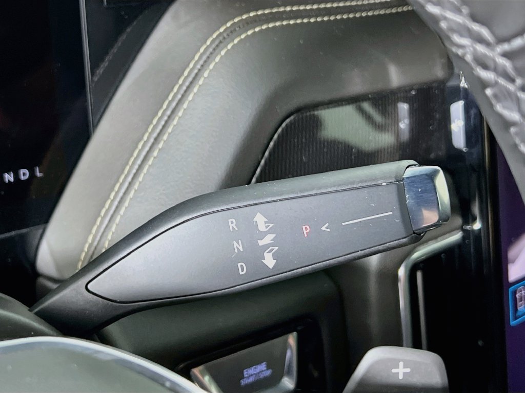 2025 GMC Yukon XL Elevation - Photo 16
