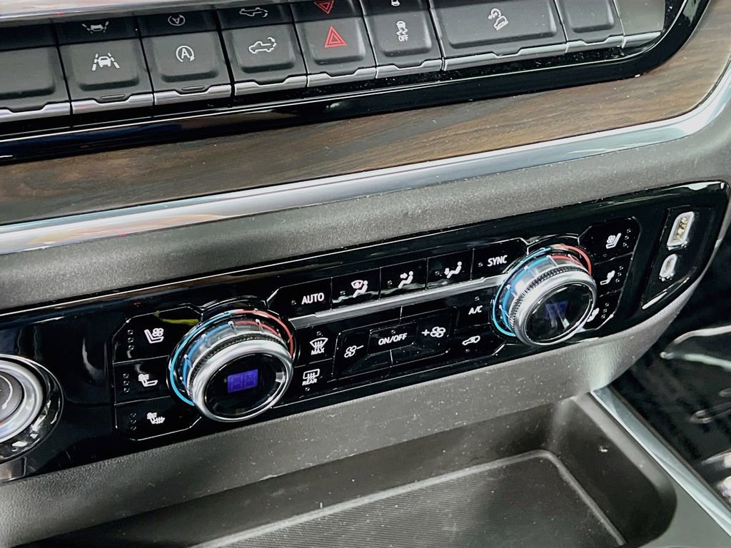 2023 GMC Sierra 1500 SLT - Photo 14