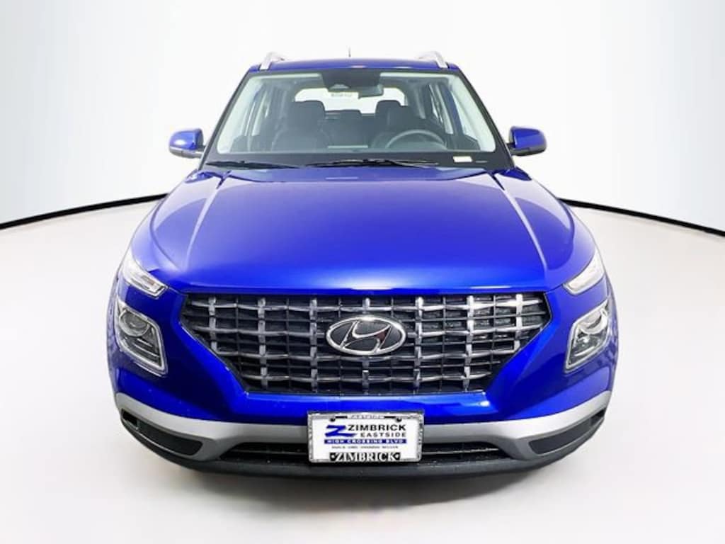 Used 2025 Hyundai Venue SEL SUV