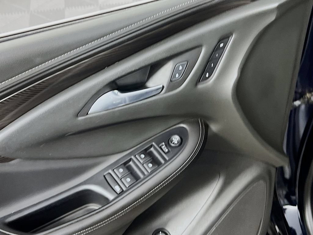 2020 Buick Envision Essence - Photo 15