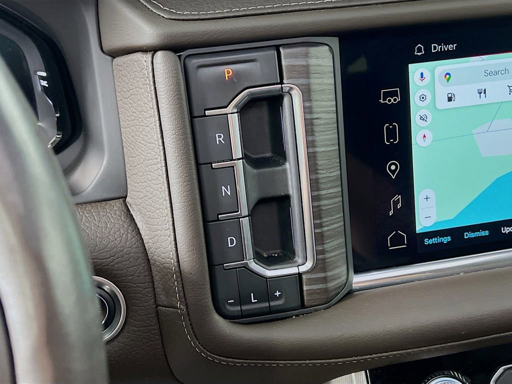 2024 GMC Yukon Denali - Photo 16