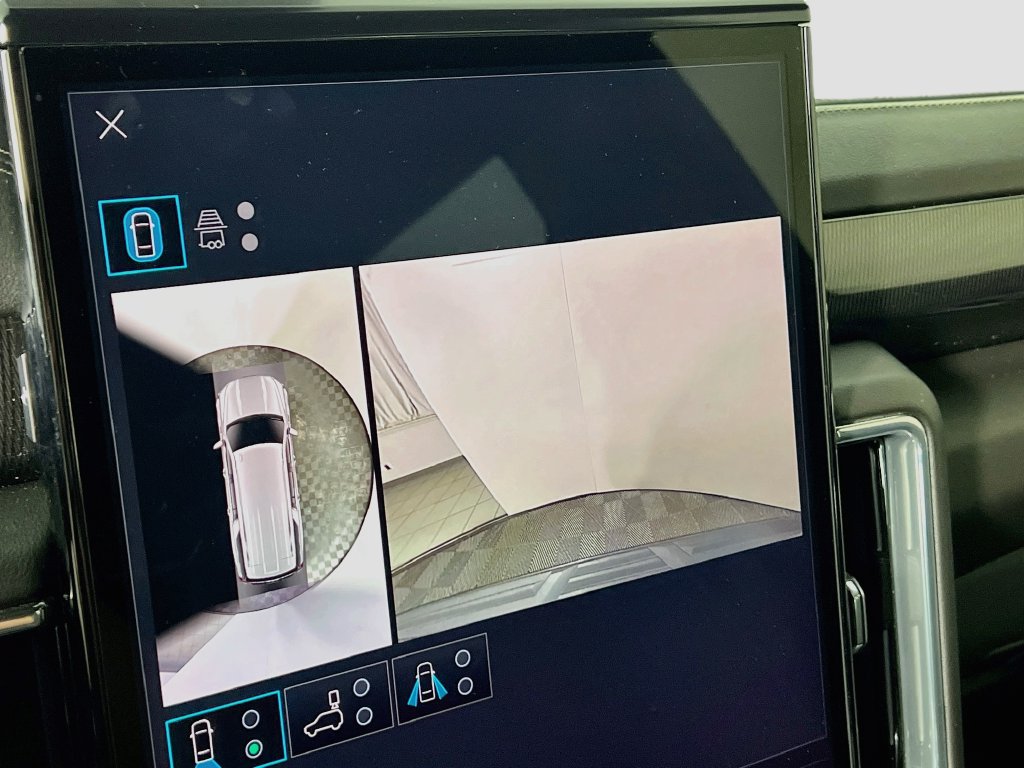 2025 GMC Yukon XL Elevation - Photo 13