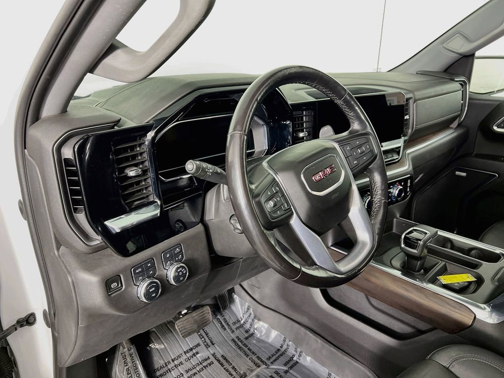2023 GMC Sierra 1500 SLT - Photo 7