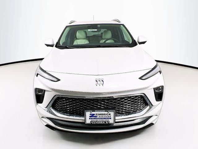 2025 Buick Encore GX Avenir photo 2