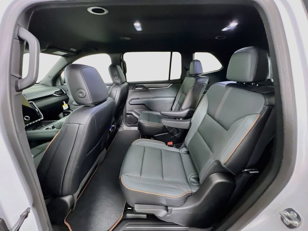 2026 GMC Acadia AT4 - Photo 24