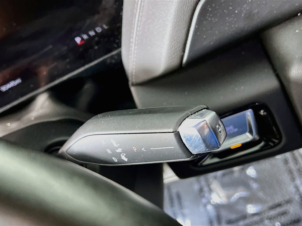 2025 GMC Yukon XL Denali - Photo 15