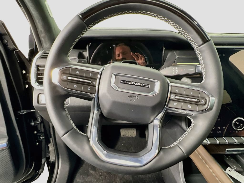 2026 GMC Acadia Denali Ultimate - Photo 10